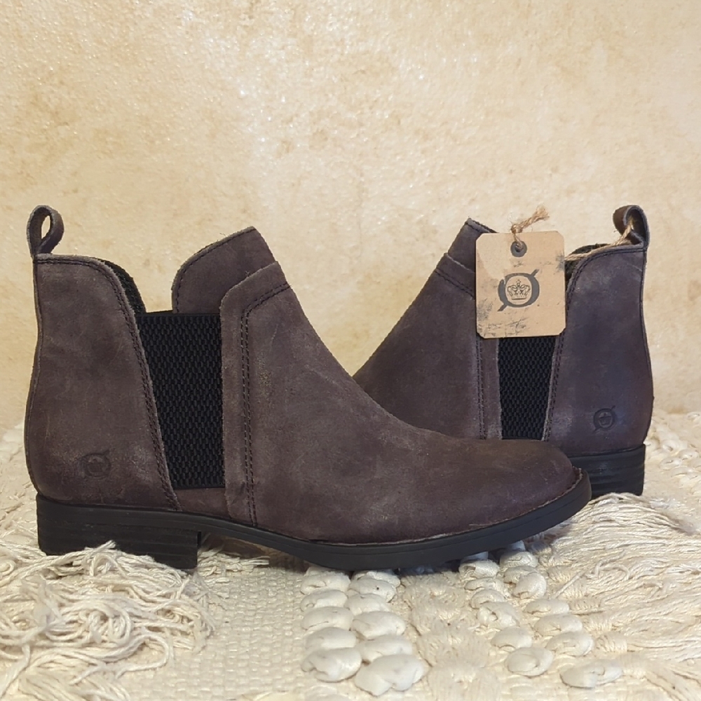 BORN NWT Suede Distressed Booties 7